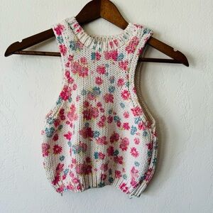 ZARA | cropped top floral sweater tank top